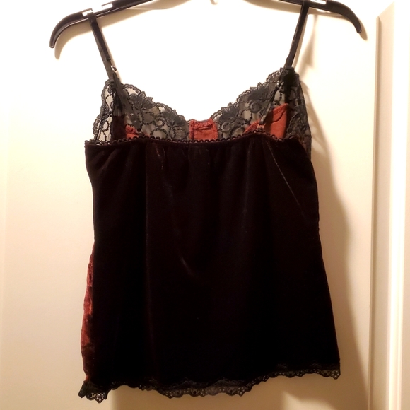 Beautiful Maroon Velvet Top - Picture 3 of 5